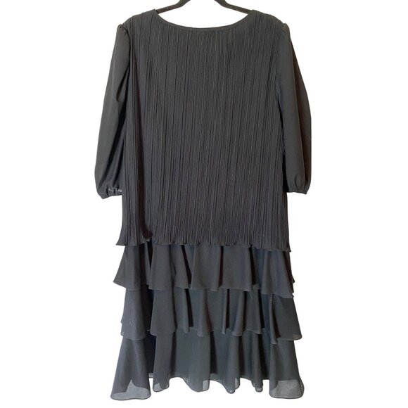 Sandi Dee Black Pleated Dress Tiered Ruffle Hem 3/4 Sleeves 16W - Picture 2 of 9